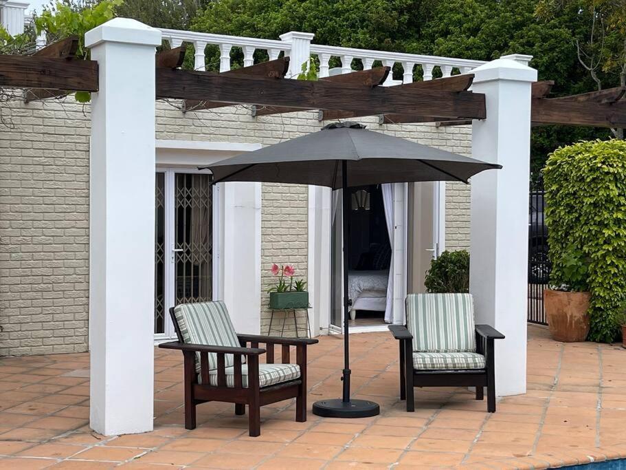 Charming Guest Suite In The Constantia Wine Valley 开普敦 外观 照片