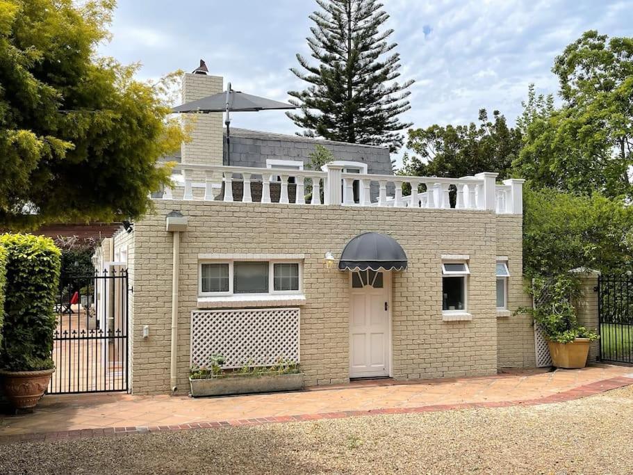 Charming Guest Suite In The Constantia Wine Valley 开普敦 外观 照片
